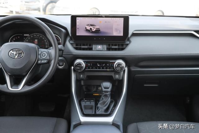 2025年想買車？最新汽車質(zhì)量排名：30家車企上榜，現(xiàn)代本田不理想