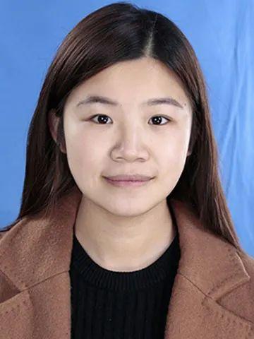 疫情下的鄧州市六高中女教師：新晉網(wǎng)紅女主播 腹有詩書氣自華