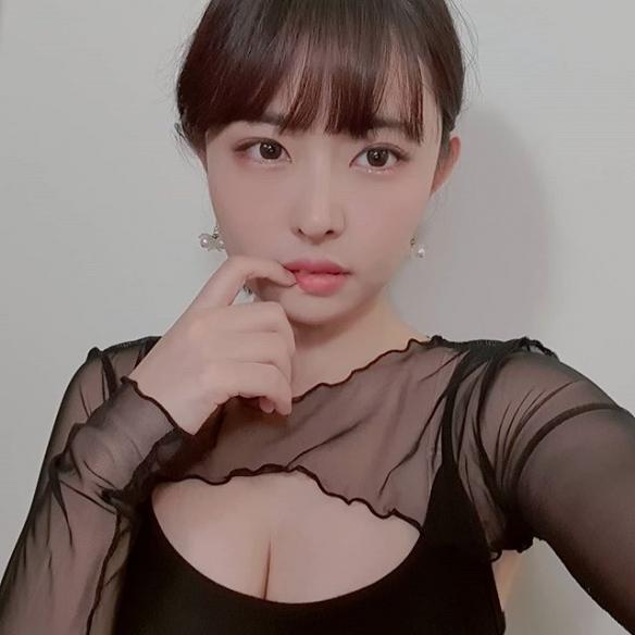 超級(jí)甜的“辣妹”！韓國(guó)女主播“???”美照賞