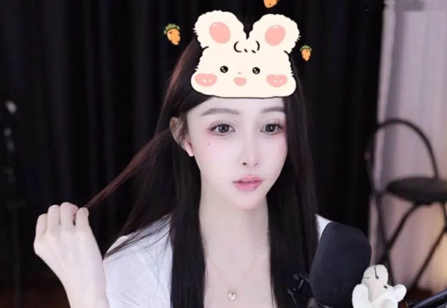 女主播聲稱讀書沒用，應(yīng)該早點當(dāng)主播，引起網(wǎng)友輪番轟炸