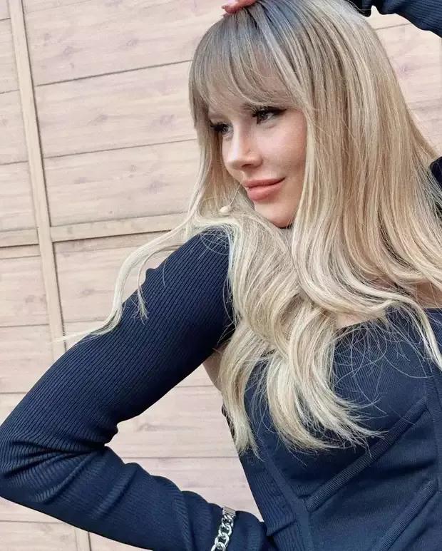 歐冠節(jié)目女主持人走紅網(wǎng)絡(luò) 高顏值+魔鬼身材