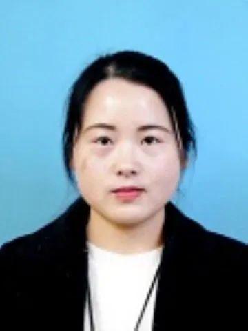 疫情下的鄧州市六高中女教師：新晉網(wǎng)紅女主播 腹有詩書氣自華