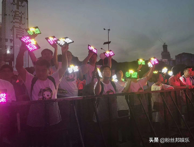 斗魚主播“夢蝶”解封復(fù)出？鐵粉群粉絲爆料，4月底回歸快手首秀