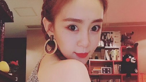 史上最吸金女主播！無數(shù)土豪給她刷榜，刷了1億的成了她男友！