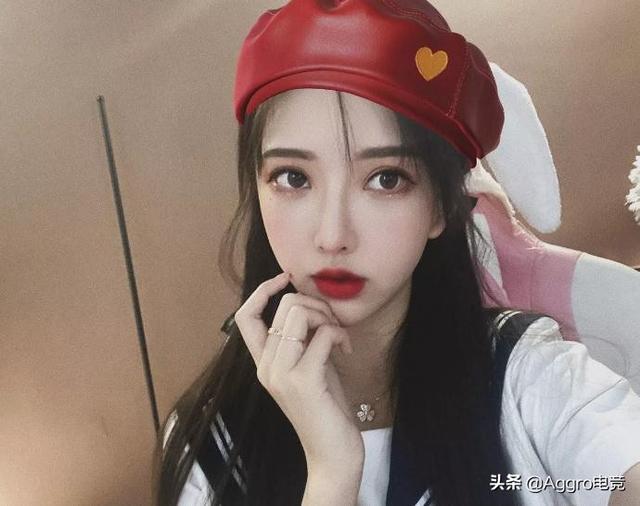 斗魚舞蹈一姐停播后回歸，跳舞4小時(shí)僅賺3209塊，還是和榜1玩爽？