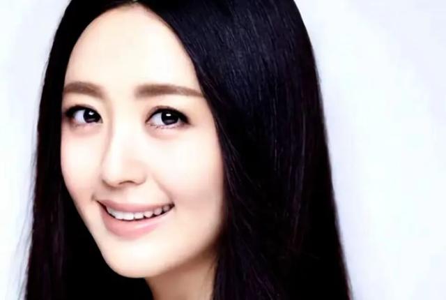 曾經(jīng)的央視最美主持，卻在拍戲時(shí)懷孕，今孩子已16歲生父依然成謎