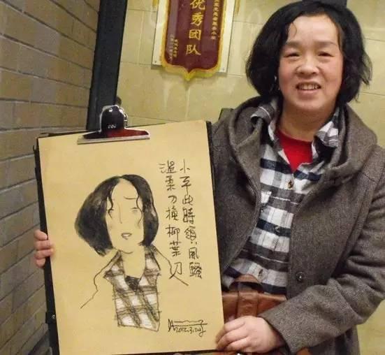 這位武漢畫(huà)家筆下的女人風(fēng)情萬(wàn)種，有一種人卻堅(jiān)決不畫(huà)！