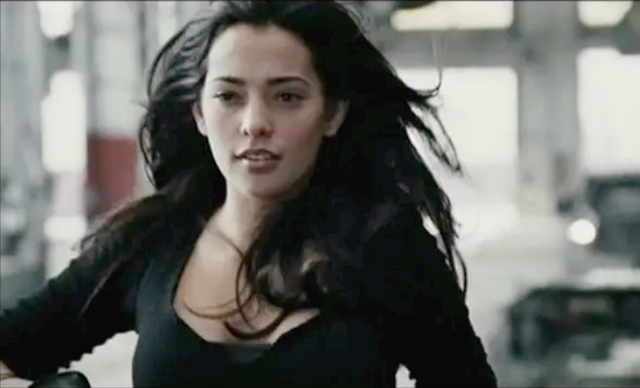 為藝術(shù)獻(xiàn)身的女星——“死亡飛車女主”娜塔麗·馬丁內(nèi)斯