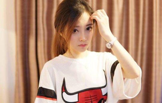 史上最吸金女主播！無數(shù)土豪給她刷榜，刷了1億的成了她男友！