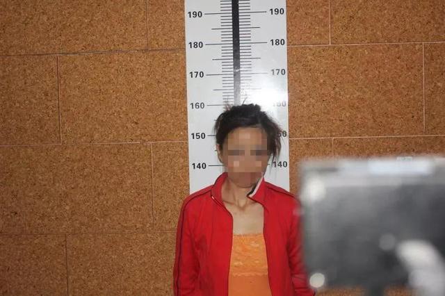 網(wǎng)紅女主播“妖妖”，直播尺度大膽，利用直播販毒