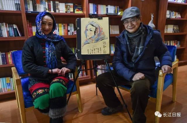 這位武漢畫(huà)家筆下的女人風(fēng)情萬(wàn)種，有一種人卻堅(jiān)決不畫(huà)！