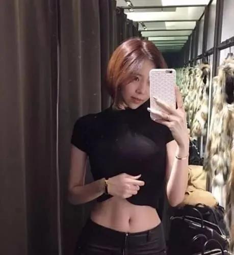 王思聰未拿下的韓國女主播，九頭身大長腿，身材堪稱“尤物”