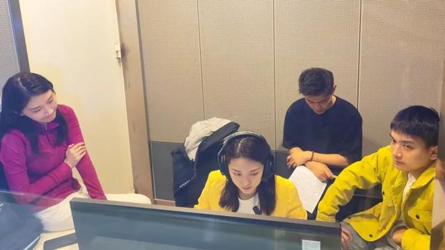 00后主持人出鏡！中央廣播電視總臺《體壇晨報》迎來青春面孔