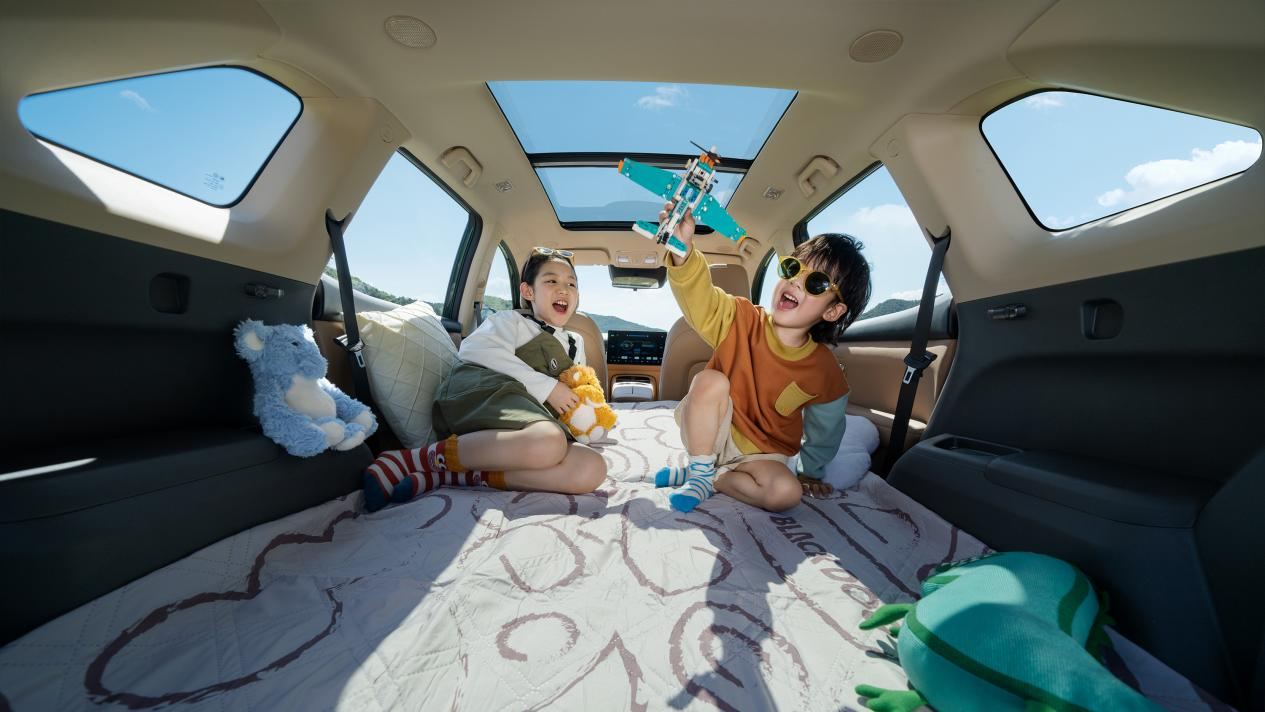 買插混車選長續(xù)航，藍電E5 PLUS新車165km續(xù)航+實用配置一應(yīng)俱全了