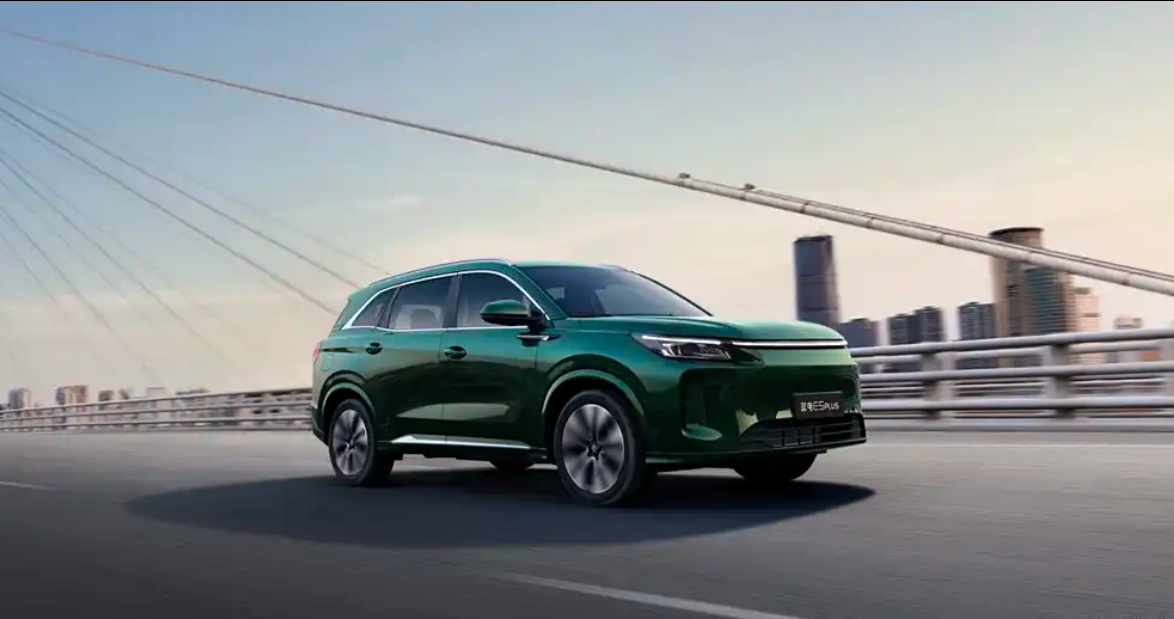 買插混車的“省錢密碼”，藍(lán)電E5 PLUS 165km長(zhǎng)續(xù)航引領(lǐng)新出行！