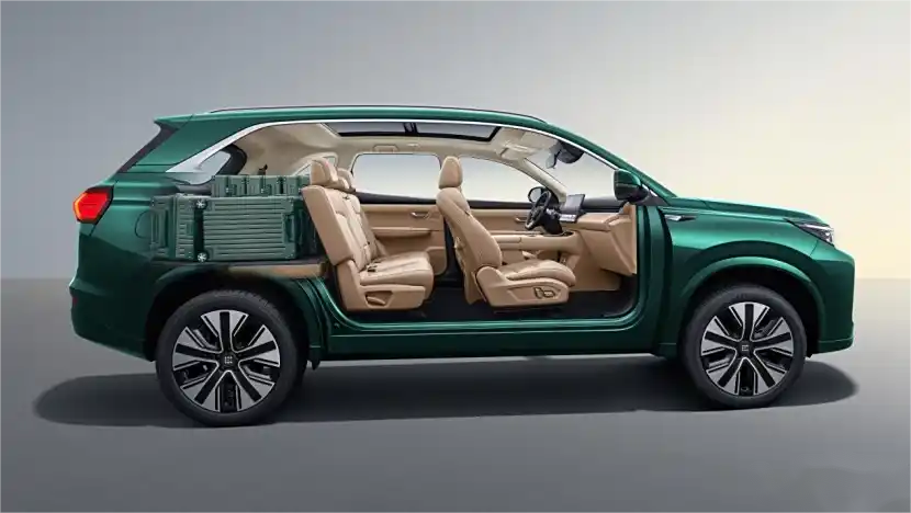 買插混車的“省錢密碼”，藍(lán)電E5 PLUS 165km長(zhǎng)續(xù)航詮釋新出行！